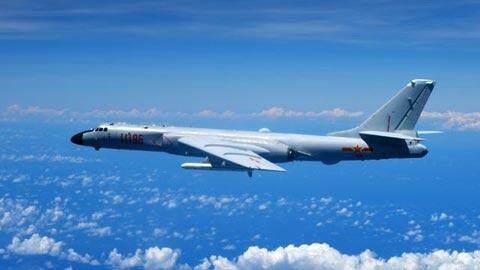天牛宝 轰-6发射大型导弹现场画面曝光，系首款国产中型轰炸机型